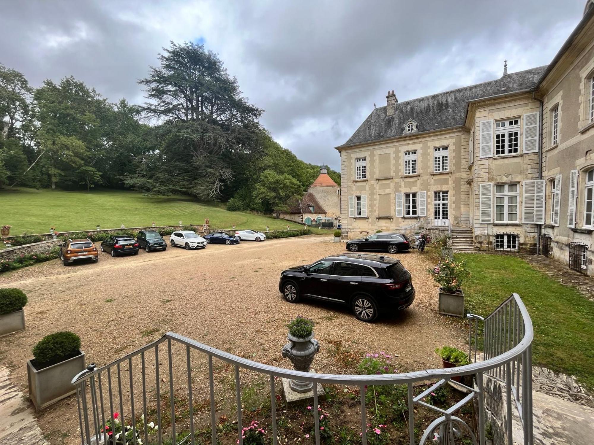 Chateau De Beaujeu Sens-Beaujeu Eksteriør billede
